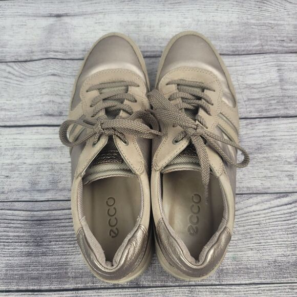 Womens Size 38 EU Ecco Mobile III Premium Shoes Beige Gold Bronze Sneakers - Picture 6 of 7